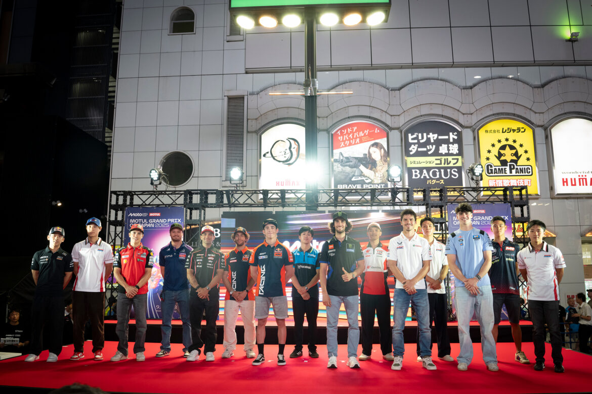 Hello Tokyo! MotoGP™ takes to the stage in Shinjuku Hello Tokyo! MotoGP™ takes to the stage in Shinjuku