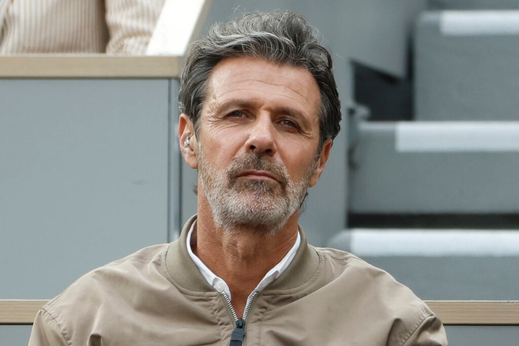 Patrick Mouratoglou watches on at the 2025 French Open