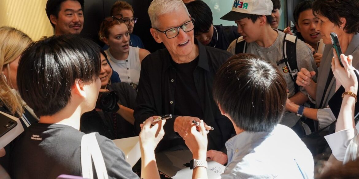 Apple CEO Tim Cook wore a 1-of-1 pair of Nike shoes during his Japan visit—with custom hand embroidery made by a team of 15 women