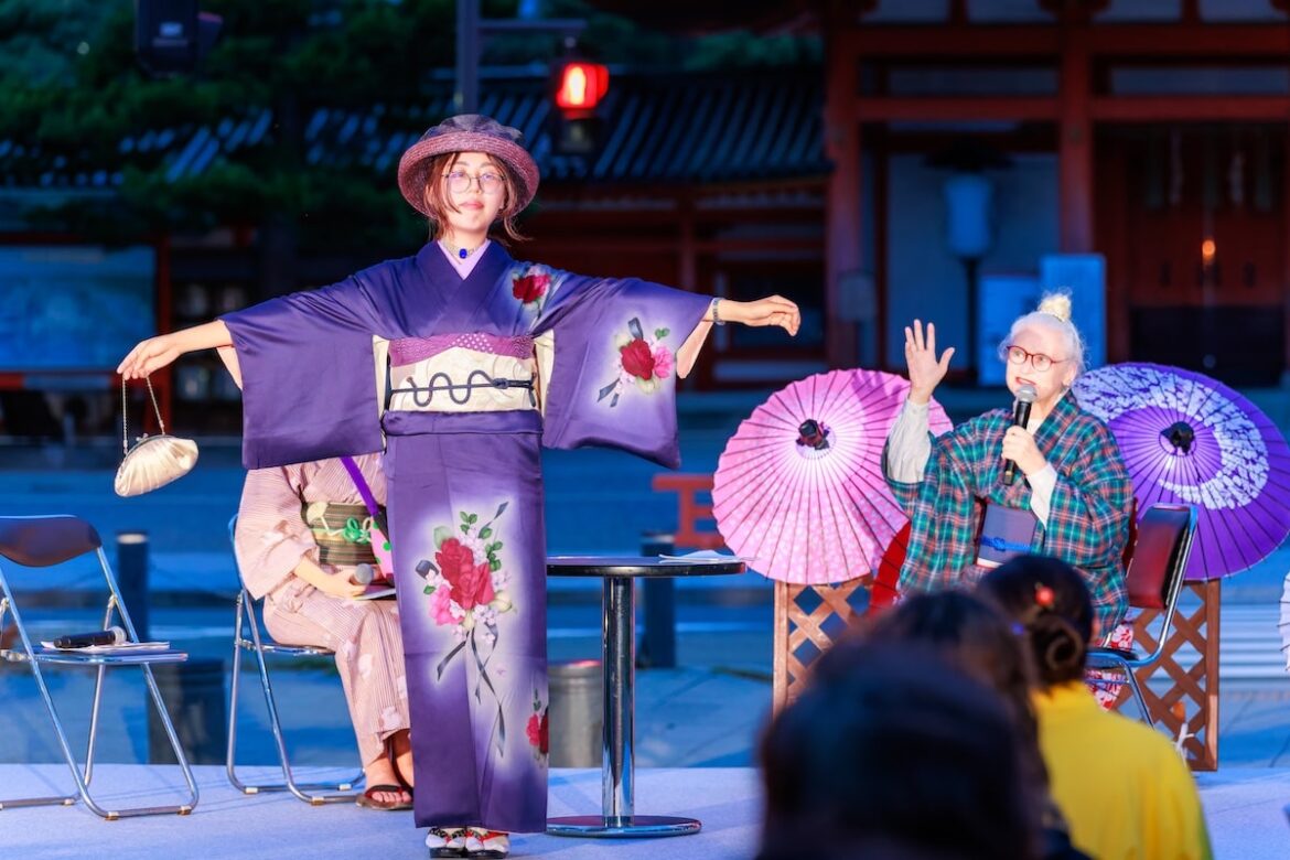 Kimono Style | Students Take the Runway in Kyoto Kimono style