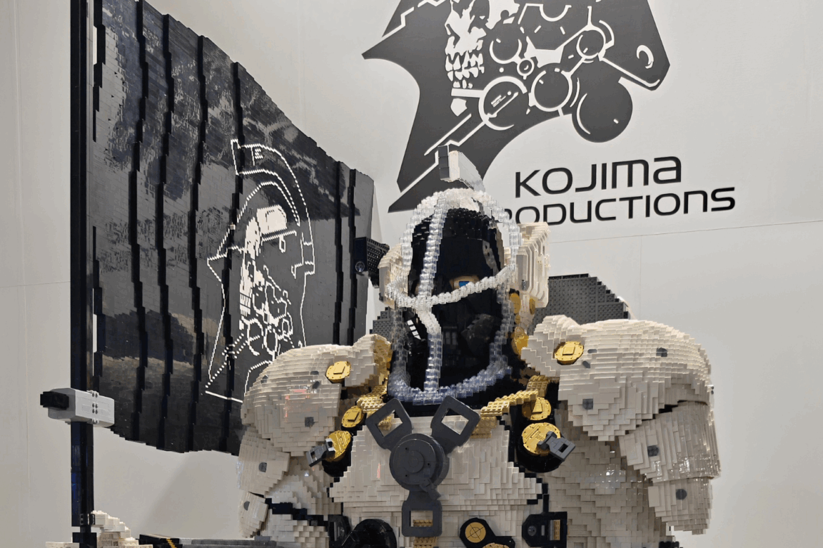 Kojima Productions brought an incredible LEGO Ludens statue to Tokyo Game Show 2025