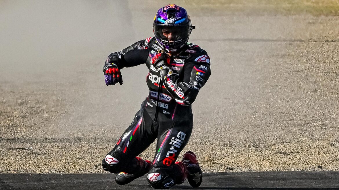 Martin ruled out of Japanese GP with broken collarbone