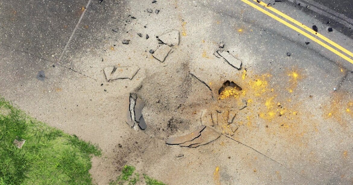 Bomb dropped by U.S. in World War II explodes at airport in Japan, causing runway damage and cancellation of 80 flights Bomb dropped by U.S. in World War II explodes at airport in Japan, causing runway damage and cancellation of 80 flights