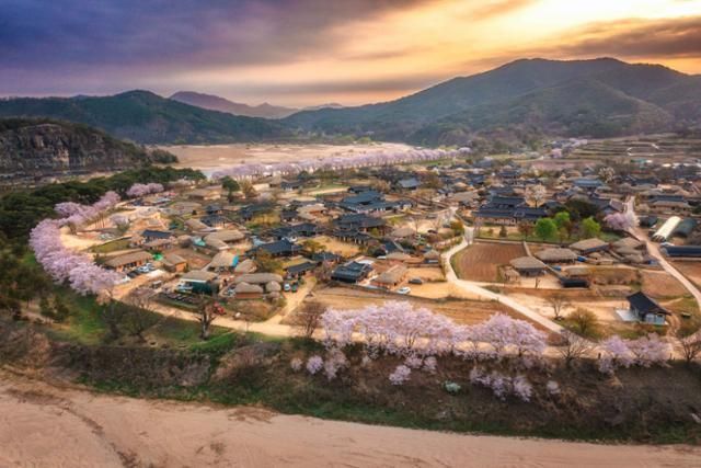 A view of Hahoe Village in Andong, North Gyeongsang Province / Courtesy of the Korea Tourism Organization 