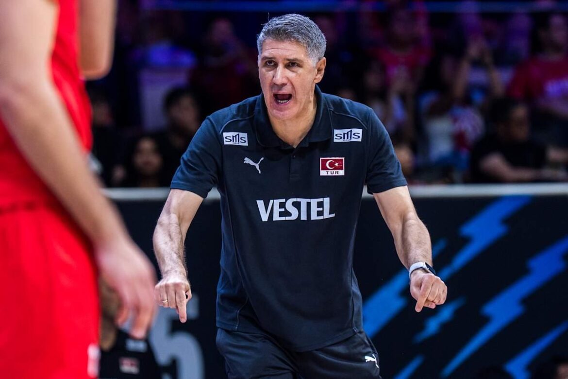 Sweep win vs. Japan a perfect birthday gift for Turkey's coach Slobodan Kovac