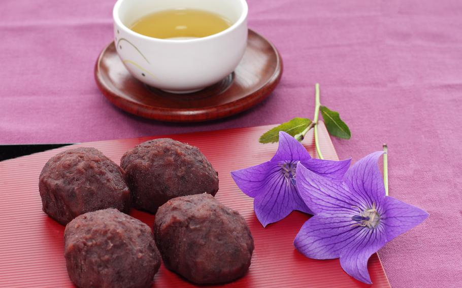 ohagi and tea