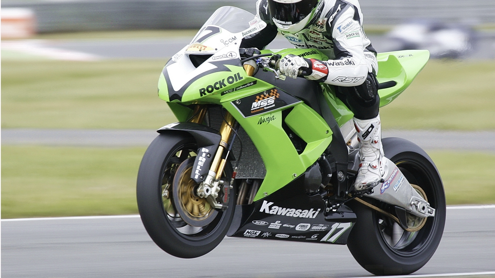 Kawasaki ZX-10R racing
