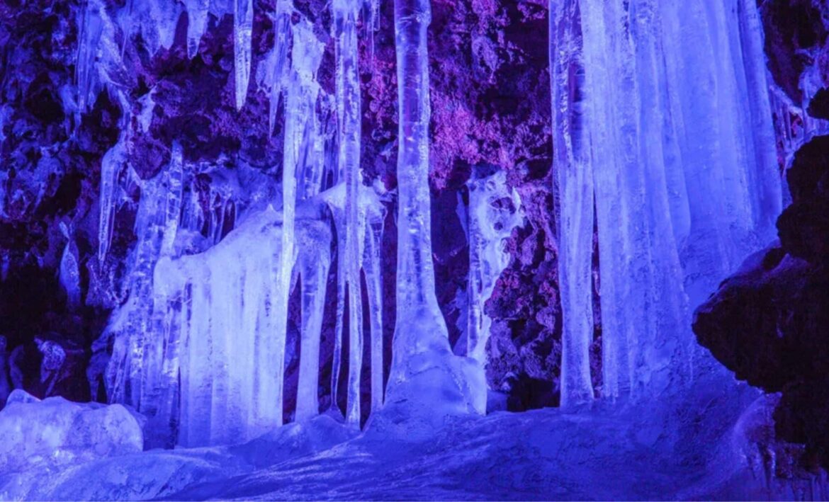 This Japanese Lava Cave Hides 10-Foot Ice Pillars Beneath Mount Fuji This Japanese Lava Cave Hides 10 Foot Ice Pillars Beneath Mount Fuji