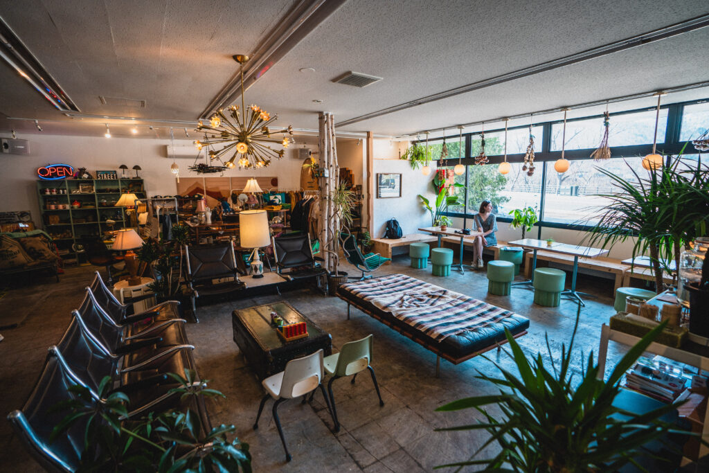 Zeneral Coffee Store