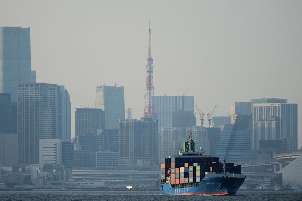Japan’s exports and imports grow in September despite Trump’s tariffs Japan's exports and imports grow in September despite Trump's tariffs