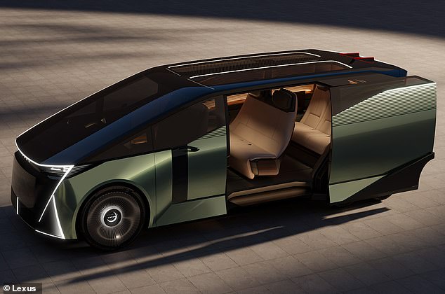 The cabin is made to be like a lounge, with bamboo privacy screens, opulent lighting and luxury materials. There are three rows of seats and it has a yoke steering wheel
