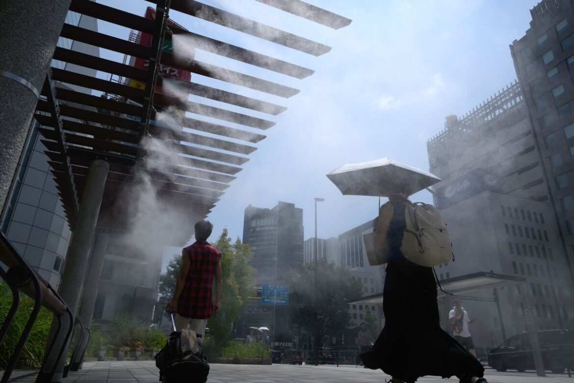 Japan Sees Record Number Treated for Heat Stroke in Hottest-Ever Summer Japan Sees Record Number Treated for Heat Stroke in Hottest-Ever Summer