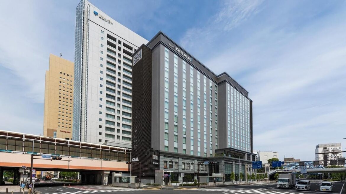 JR East Hotel Mets Premier Yokohama Sakuragicho, Japan | Travel Book