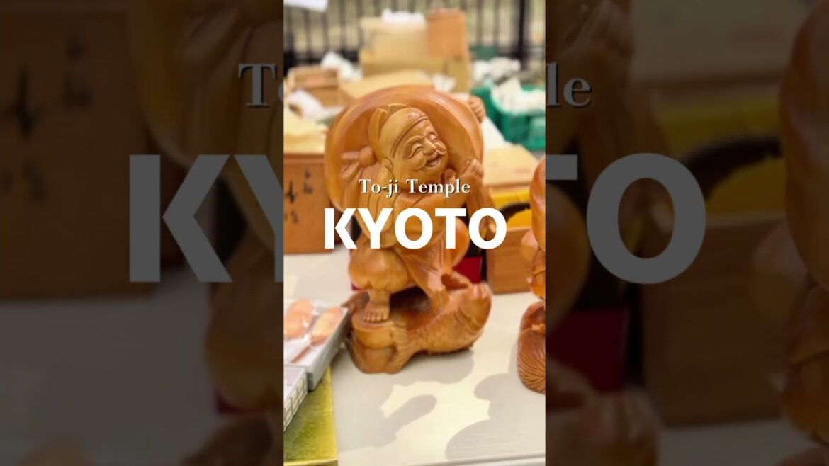 A Treasure Hunt at To-ji Temple