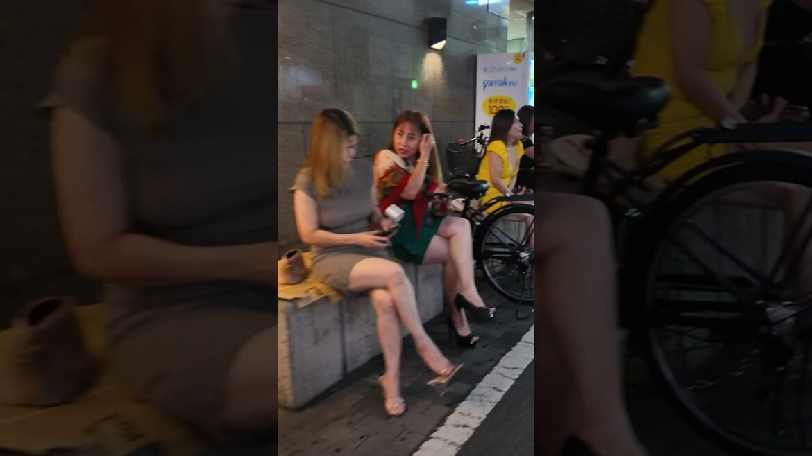 Osaka Nightlife Japan 🇯🇵 #beautifulgirl #japan #viral #shorts