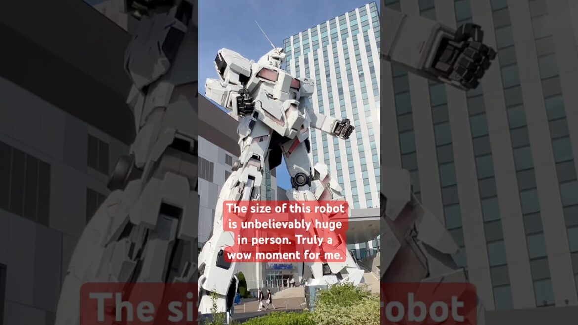 Japan always surprise me with lots of things just like this robot in Odaiba. #japan #travel #shorts