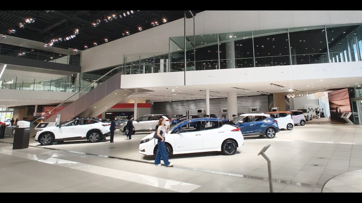 🚗 NISSAN HQ GALLERY, TOKYO: The Ultimate 7-Minute Tour! ⚡ | Yokohama Car Lover's Paradise