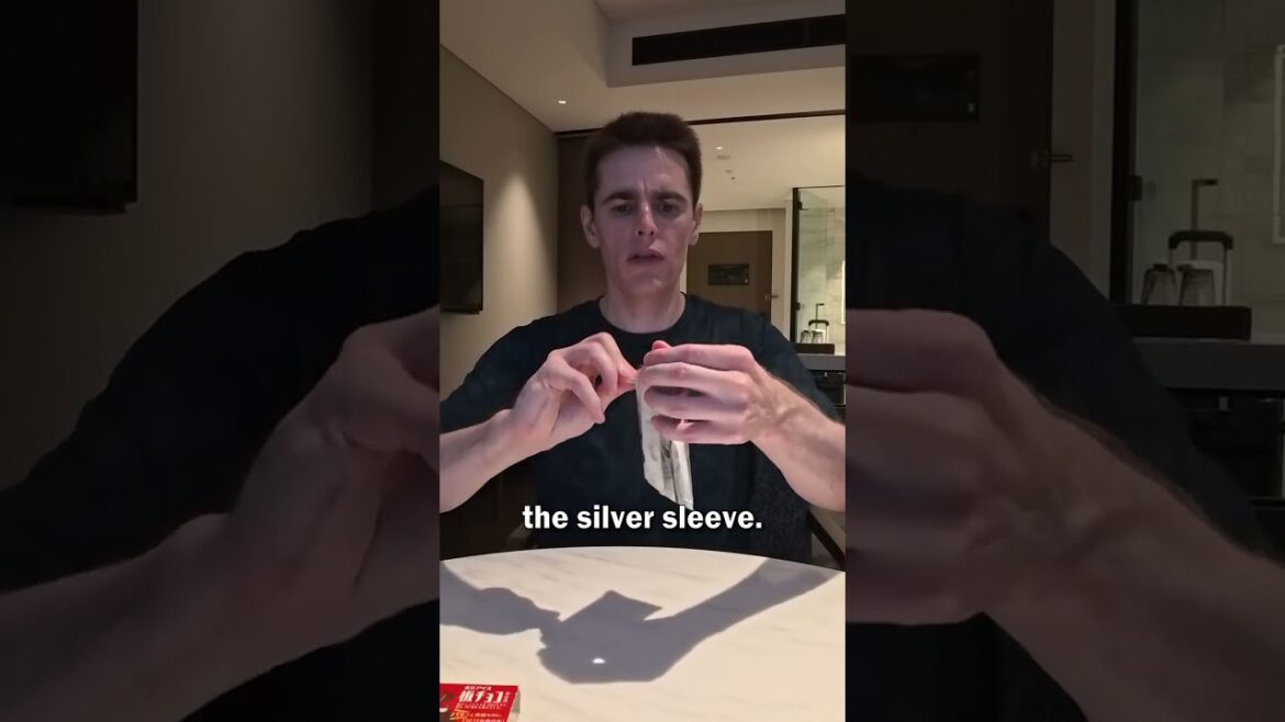 Trying Morinaga Chocolate Bar Ice Cream in Japan ๐ฏ๐ต Trying Morinaga Chocolate Bar Ice Cream in Japan ๐ฏ๐ต