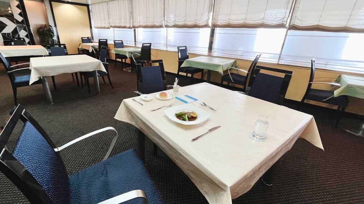 22 Hours in the Suite of Japan’s Fastest Mega Ferry: Full-Course Dining (Hokkaido to Maizuru) 22 Hours in the Suite of Japan's Fastest Mega Ferry: Full-Course Dining (Hokkaido to Maizuru)