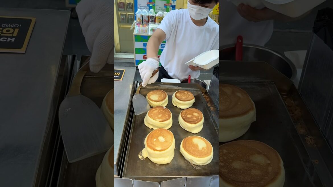 Fluffiest Pancakes Ever – Japanese Soufflé Pancake Street Food! Fluffiest Pancakes Ever - Japanese Soufflé Pancake Street Food!