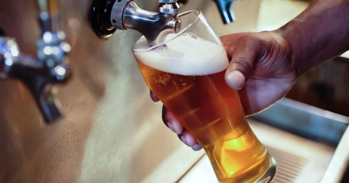 Man travelling in Japan orders pint of beer but is horrified when it arrives Daily Mirror