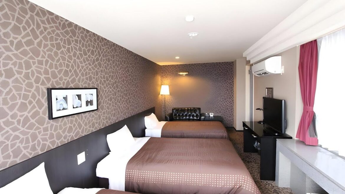 Hotel Livemax BUDGET kobe, Kobe, Japan | Travel With Suruchi