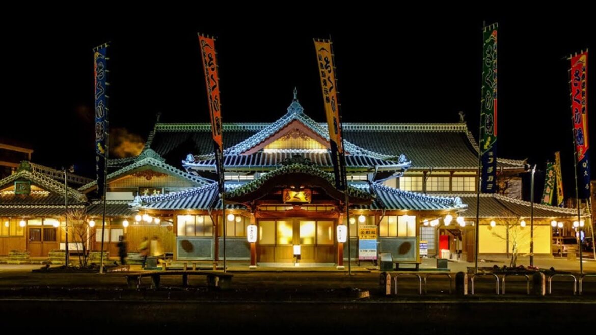 【タイムスリップ】宿場町のレトロな温泉街と神秘的な秘境の絶景を巡る旅。熊本県山鹿市「山鹿温泉」と観光スポット 【タイムスリップ】宿場町のレトロな温泉街と神秘的な秘境の絶景を巡る旅。熊本県山鹿市「山鹿温泉」と観光スポット