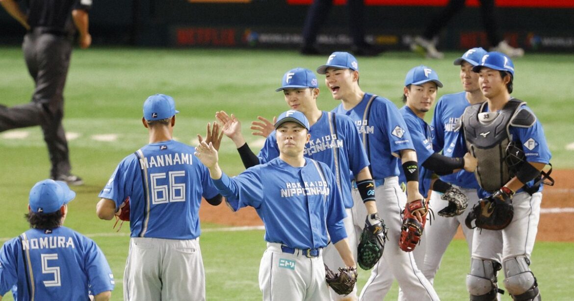 Baseball: Fighters beat Hawks to force PL Climax Series final stage decider