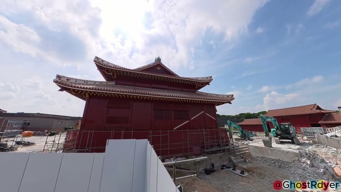 Shuri Castle: Okinawa’s Crown Jewel! #japantravel #castle #shuricastle Shuri Castle: Okinawa's Crown Jewel! #japantravel #castle #shuricastle