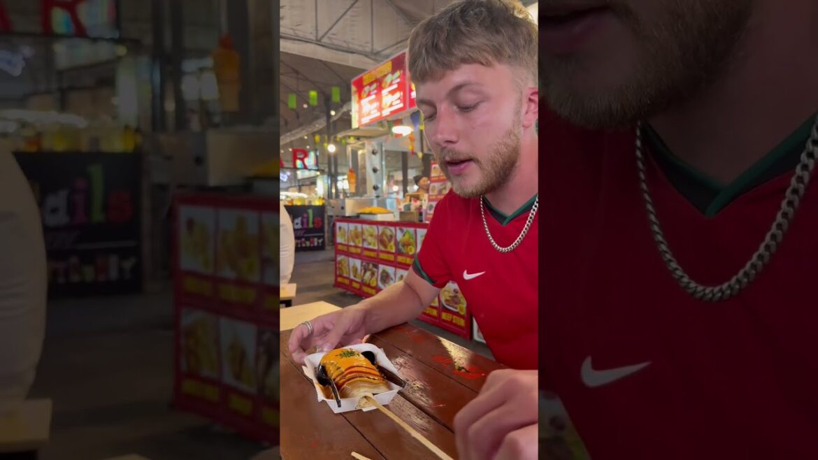 Japanese street food in Chiang mai night bazar #chiangmai #travel #thaistreetfood #thailand Japanese street food in Chiang mai night bazar #chiangmai #travel #thaistreetfood #thailand