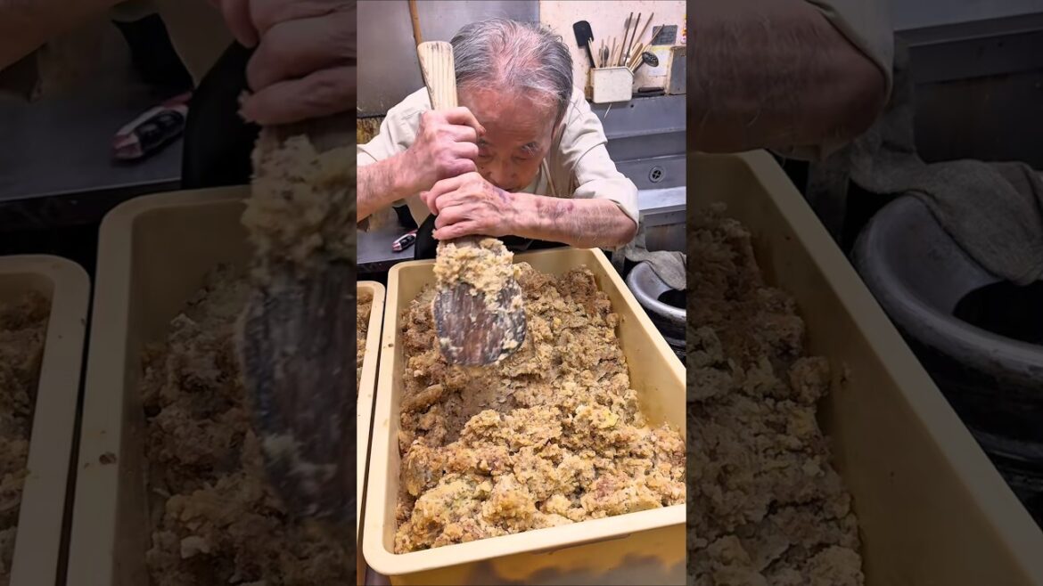 😋A favorite of locals for 46 years #japan #japanesefood #shorts #japanesestreetfood #travel