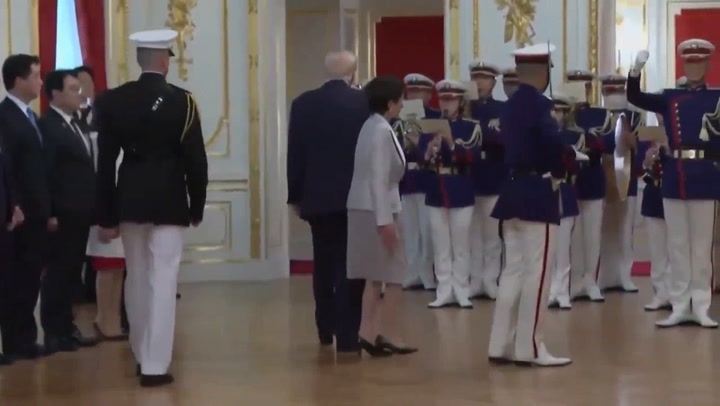 Trump wanders off during walk with Japanese Prime Minister | News Video Player Placeholder