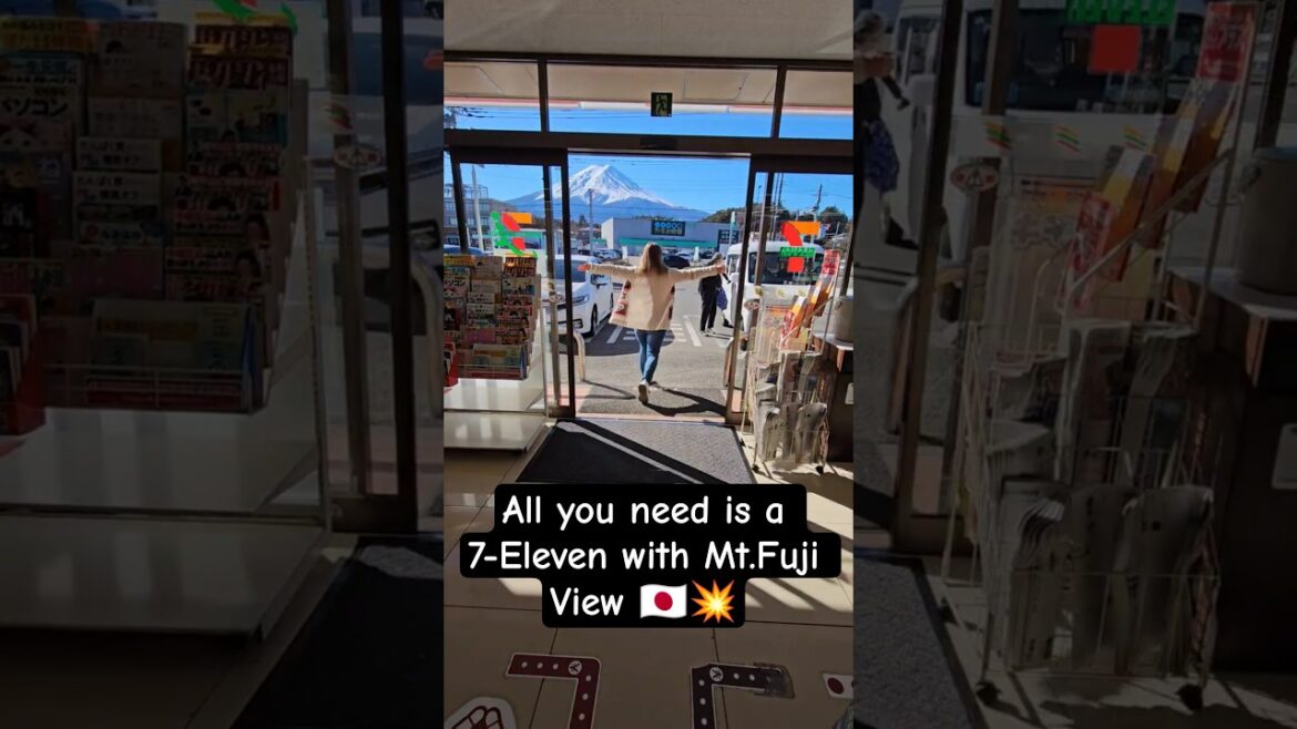 MOUNT FUJI, JAPAN🇯🇵 7-Eleven with MOUNT FUJI View💥#mountfuji #japan #travel#kawaguchiko