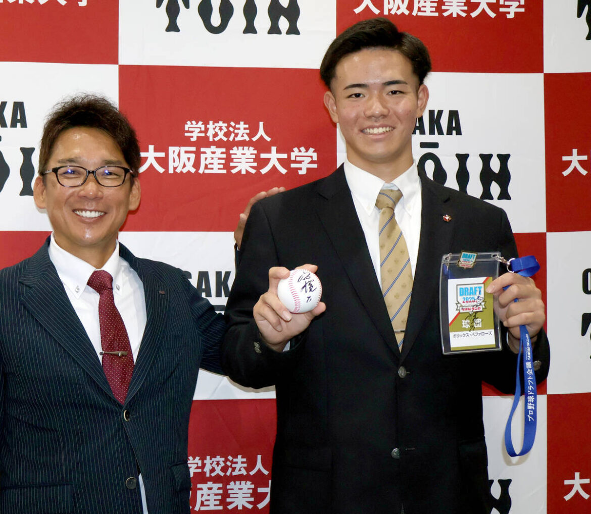 Orix scout Shimoyama and Osaka Toin High School