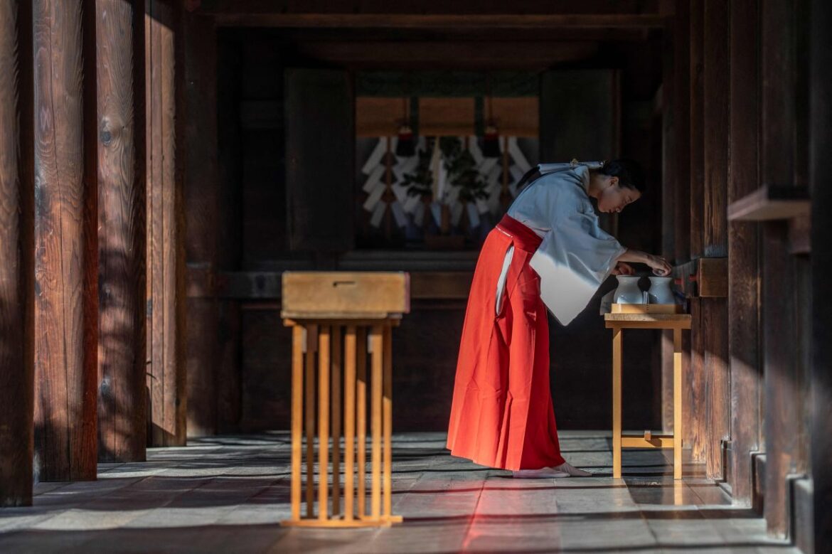 Japan's Takaichi sends offering to Tokyo war shrine