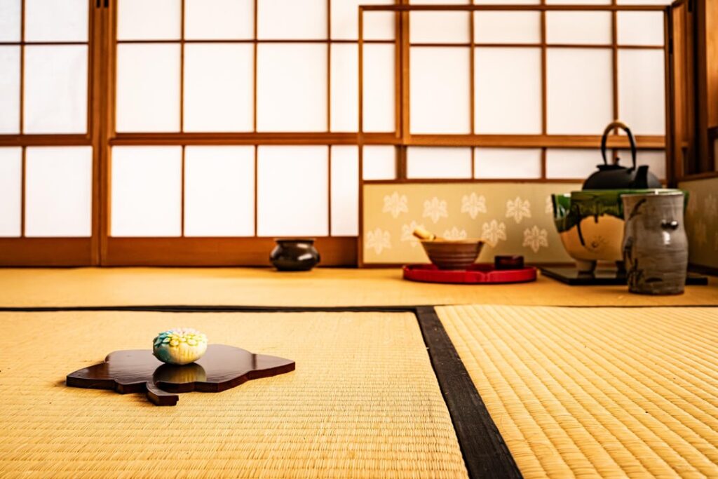 Visited a friend the other day, who did a casual tea service with matcha and wagashi