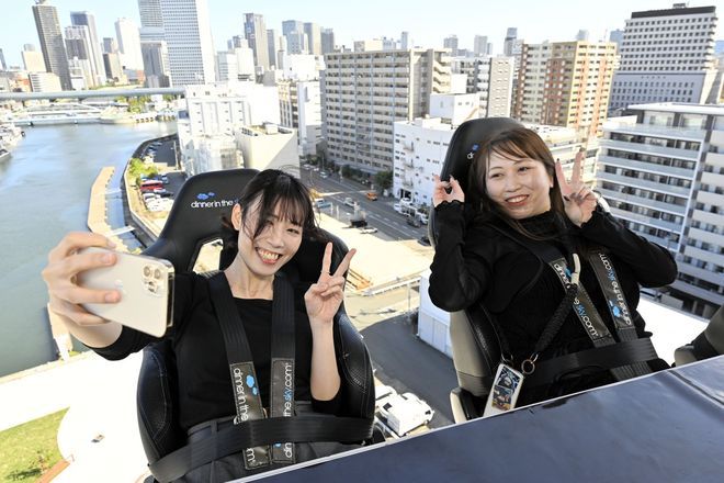 ‘Dinner in Sky’ opens in Osaka; meals 40 meters above ground Photo/Illutration