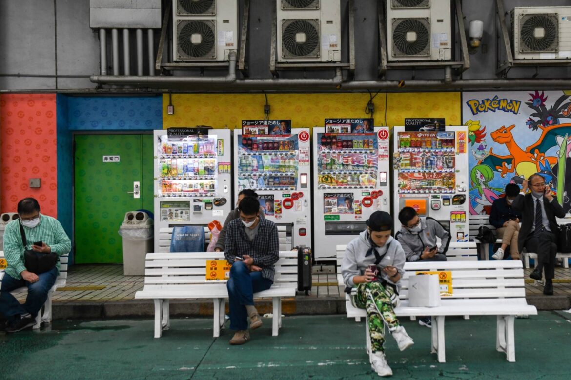 Japanese city proposes two-hour daily limit for smartphone use