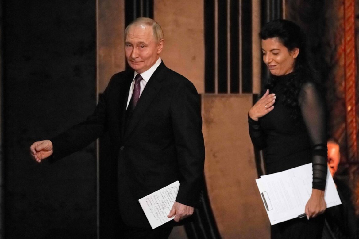 Putin's Budapest visit makes awkward spectacle for EU and NATO