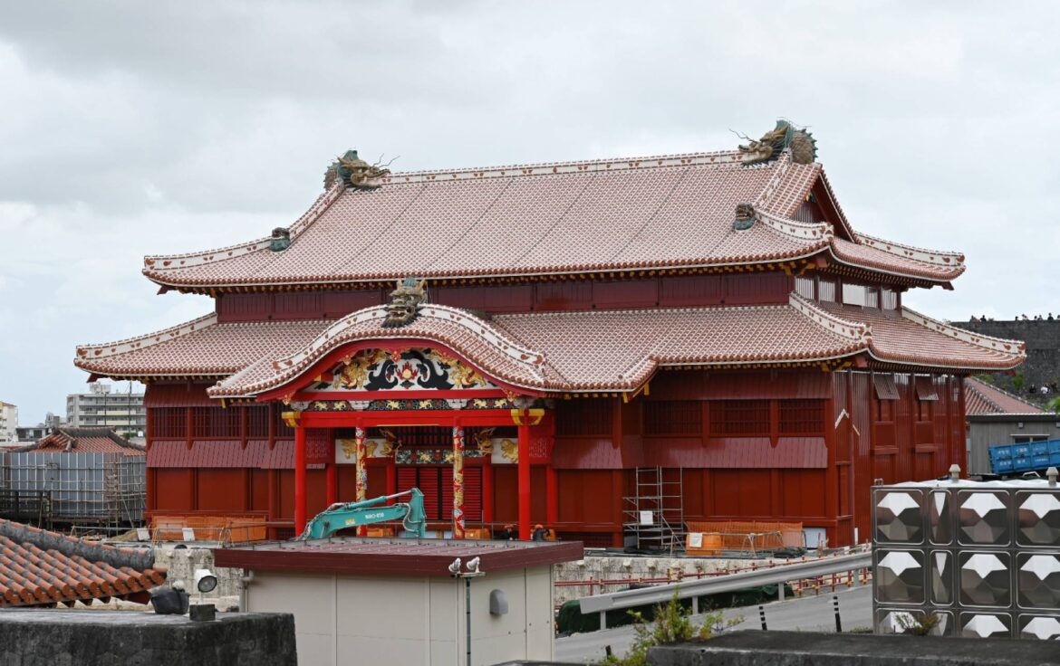 Shuri Castle’s bright red hall is finally restored six years after fire Shuri Castle’s bright red hall is finally restored six years after fire