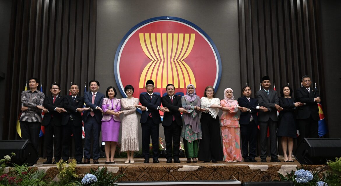 ASEAN celebrates 58th Anniversary with a dual commemoration in Jakarta and Osaka ASEAN celebrates 58th Anniversary with a dual commemoration in Jakarta and Osaka