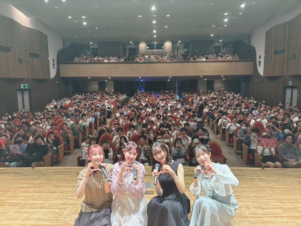 Tono Hikaru (Anna), Wakayama Shion (Lemon), Terasawa Momoka (Komari) and Minami Tanaka (Kaju) at the Makeine talk event in Toyohashi