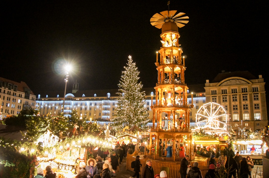 2022 -2023 Christmas Illuminations Guide