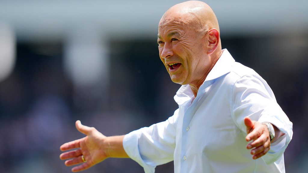 Eddie knows what’s coming – japan Eddie knows what’s coming - japan