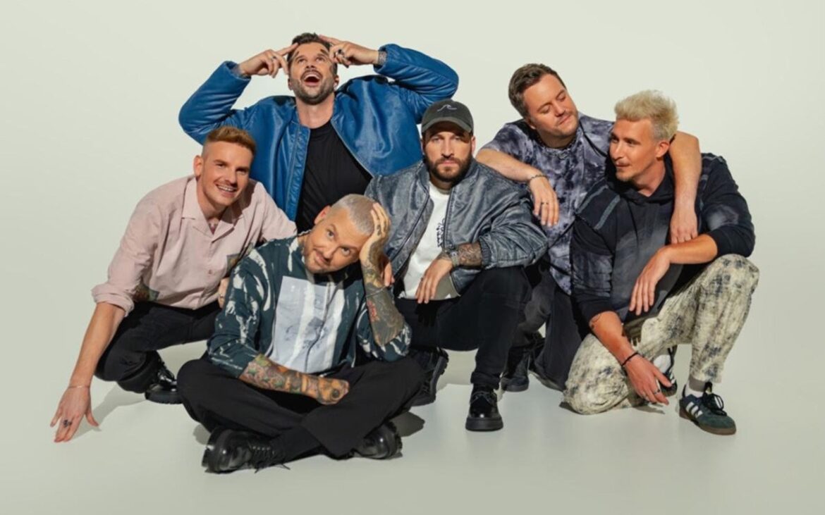 A photo of Electric Callboy.