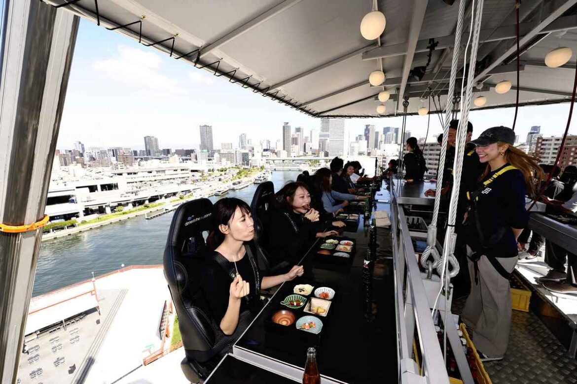 Osaka: Reservations and Seat Belts Required at Flying Restaurant in Osaka Osaka: Reservations and Seat Belts Required at Flying Restaurant in Osaka