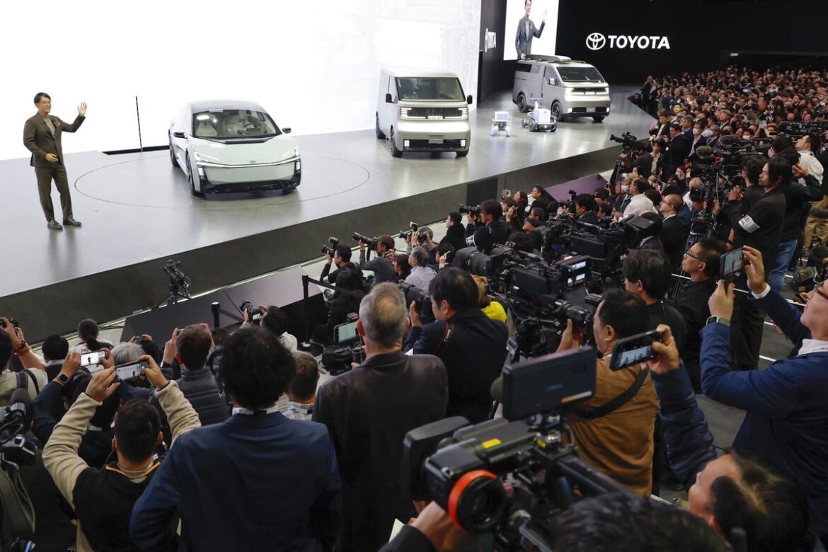 Tokyo auto show highlights technology but Trump’s tariffs loom large Tokyo auto show highlights technology but Trump's tariffs loom large