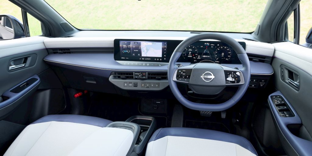 Nissan-lower-priced-LEAF-B5-interior
