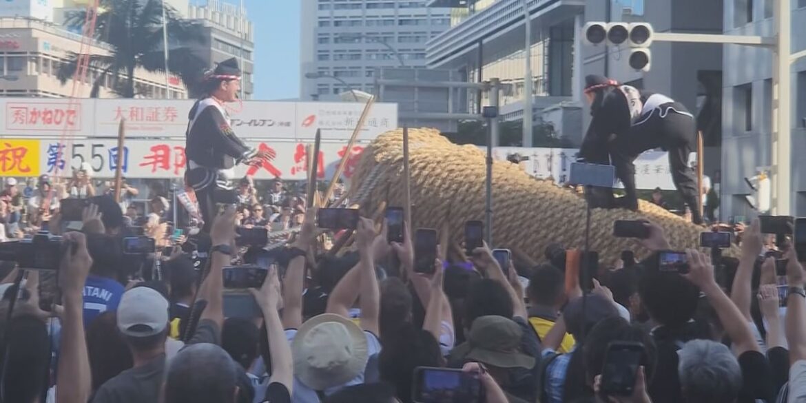 Hawaii Okinawans participate in annual Tug-of-War Festival Hawaii Okinawans participate in annual Tug-of-War Festival