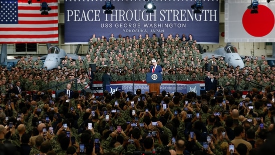 Trump makes a speech on the aircraft carrier USS George Washington during his visit to the U.S. Navy's Yokosuka base in Yokosuka, Japan, October 28, 2025. REUTERS/Kim Kyung-Hoon(REUTERS)